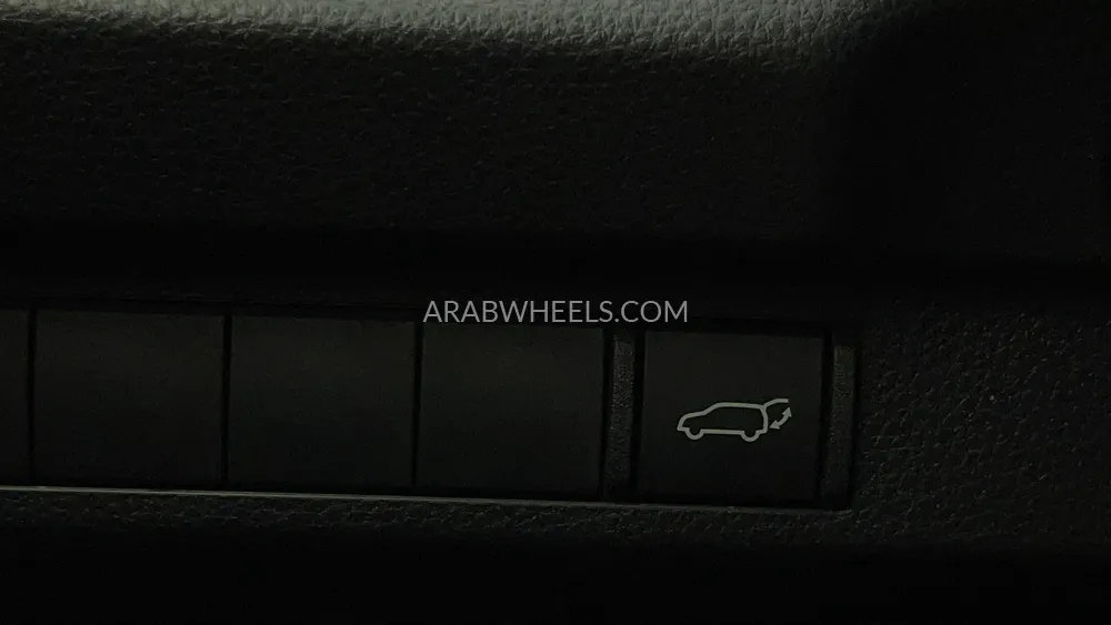 تويوتا راف 4 2024 for Sale in دبي Image-45