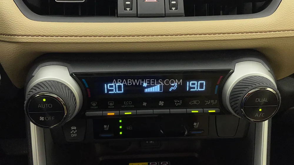 تويوتا راف 4 2024 for Sale in دبي Image-53