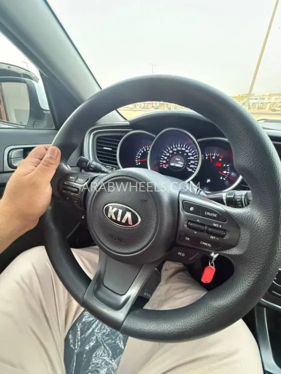 Kia Optima 2015 for Sale in Dubai Image-9