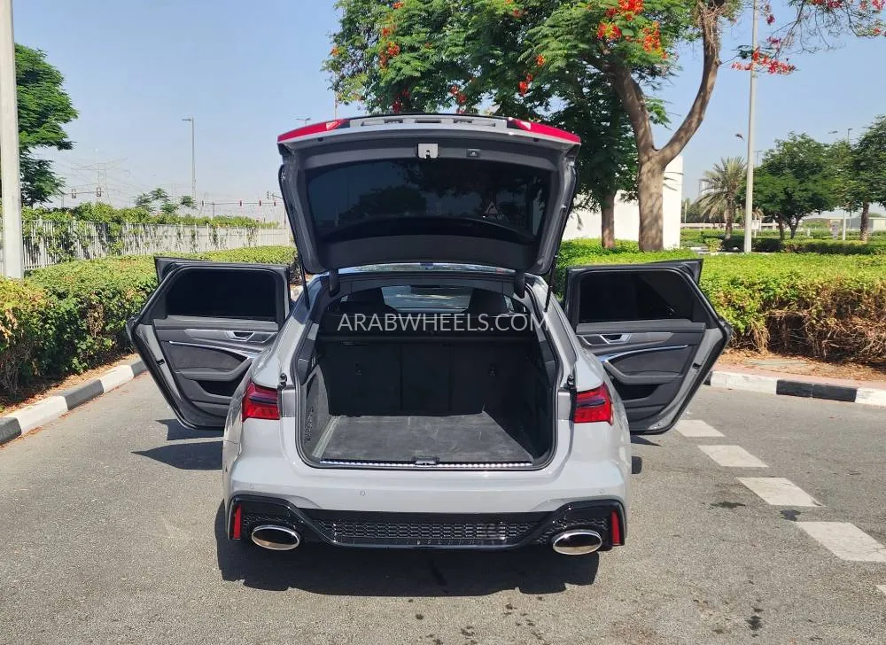 Audi RS 6 2025 for Sale in Dubai Image-10