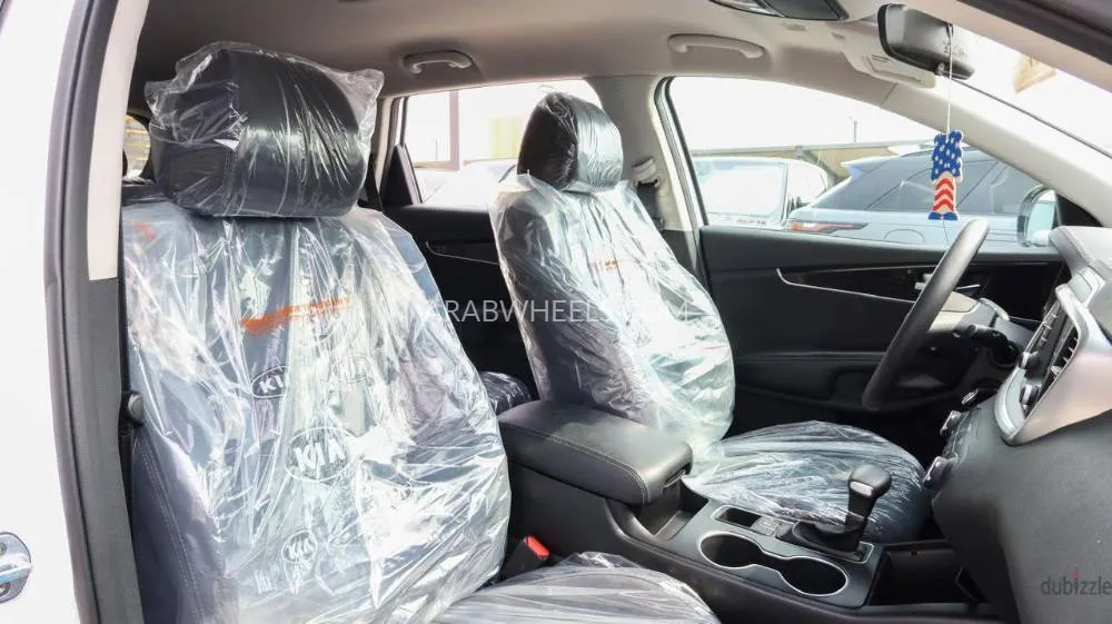 Kia Sorento 2019 for Sale in Sharjah Image-9