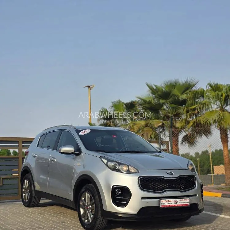 Kia Sportage 2016 for Sale in Sharjah Image-4