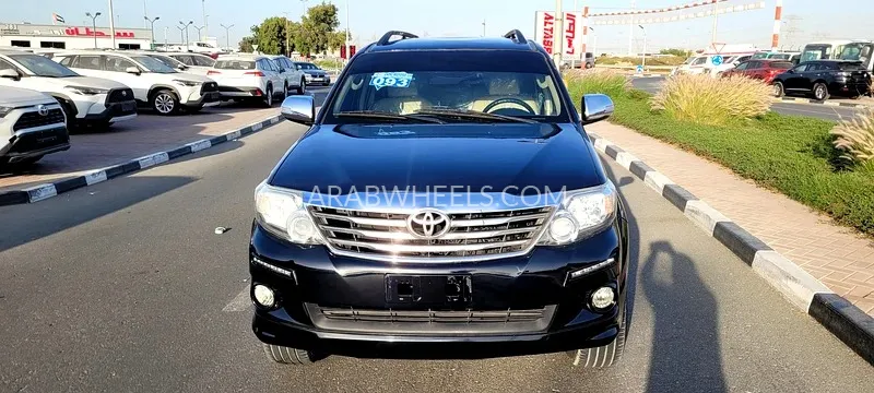 Toyota Fortuner 2015 for Sale in Dubai Image-2