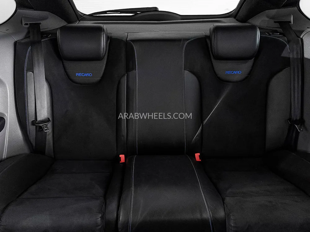 فورد فوكس 2009 for Sale in دبي Image-12