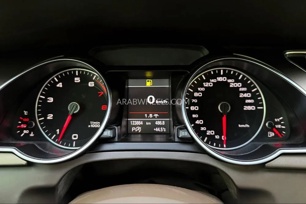 Audi A5 2013 for Sale in Dubai Image-10