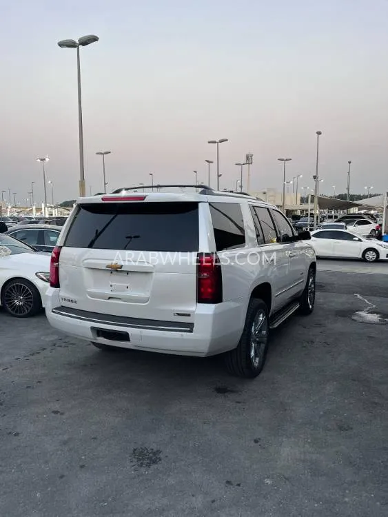 Chevrolet Tahoe 2018 for Sale in Sharjah Image-10
