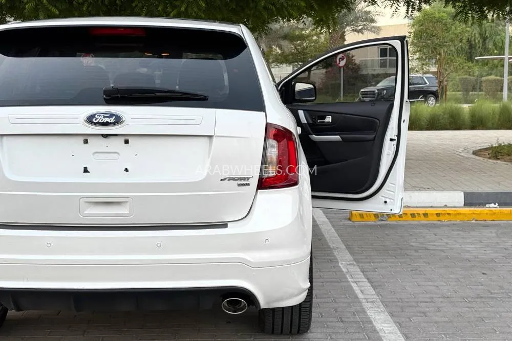 Ford Edge 2014 for Sale in Dubai Image-4