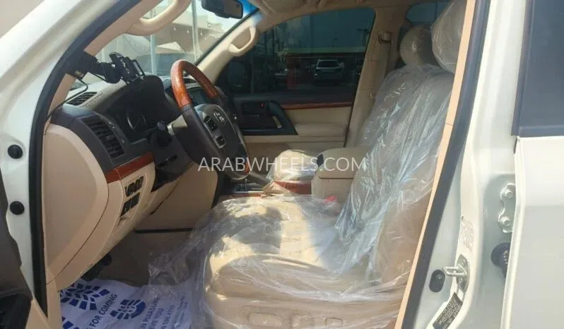 Toyota Land Cruiser 2015 for Sale in Sharjah Image-7