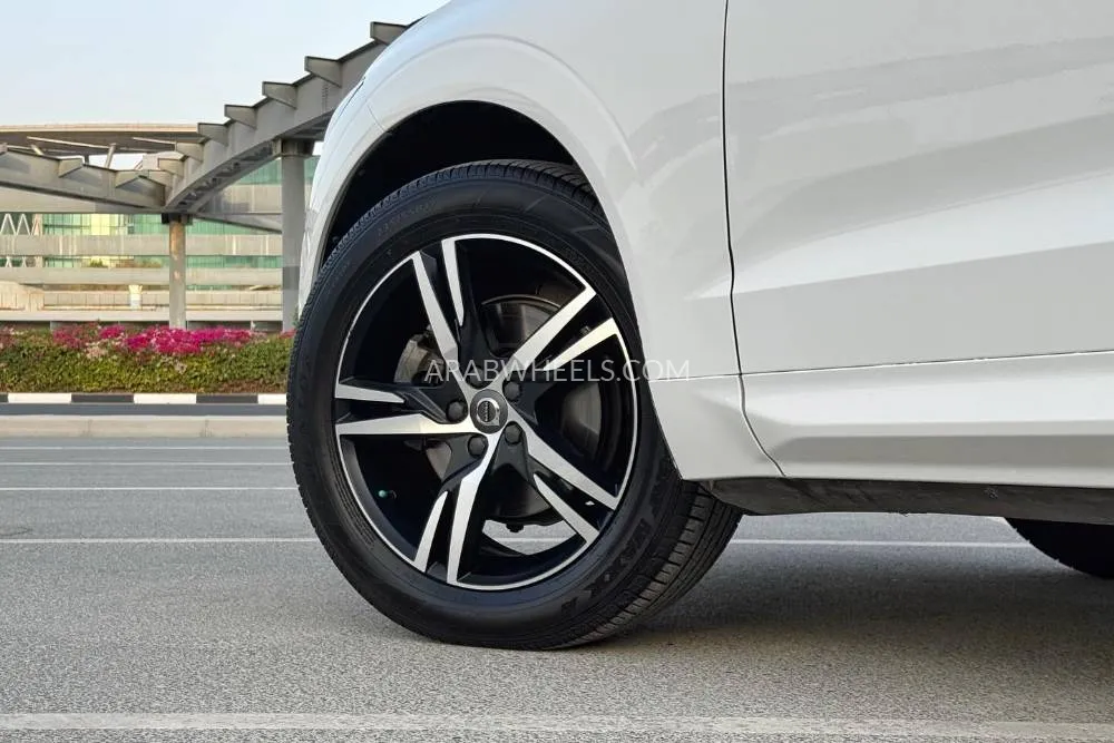 فولفو إكس سي 60 2018 for Sale in دبي Image-6