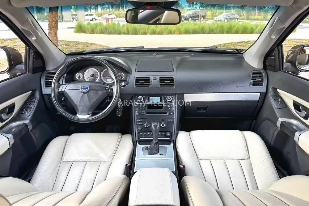 Volvo XC90 2014 for Sale in Dubai Image-11