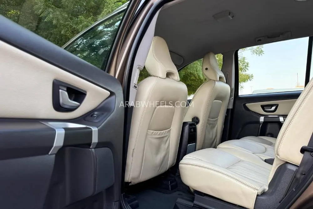 Volvo XC90 2014 for Sale in Dubai Image-16