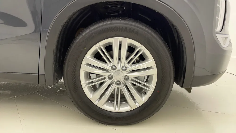 Mitsubishi Outlander 2025 for Sale in Dubai Image-10