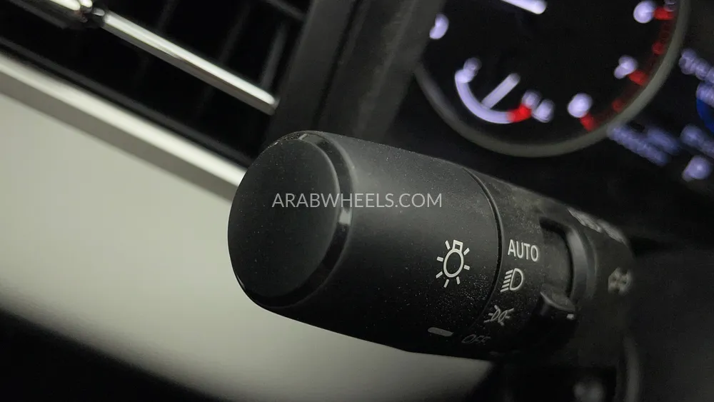 Mitsubishi Outlander 2025 for Sale in Dubai Image-37