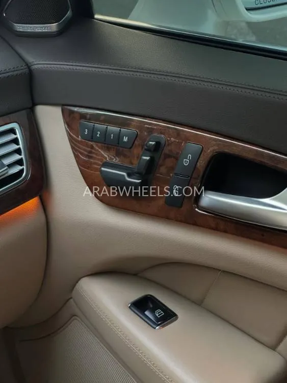 Mercedes Benz CLS Class 2012 for Sale in Sharjah Image-11