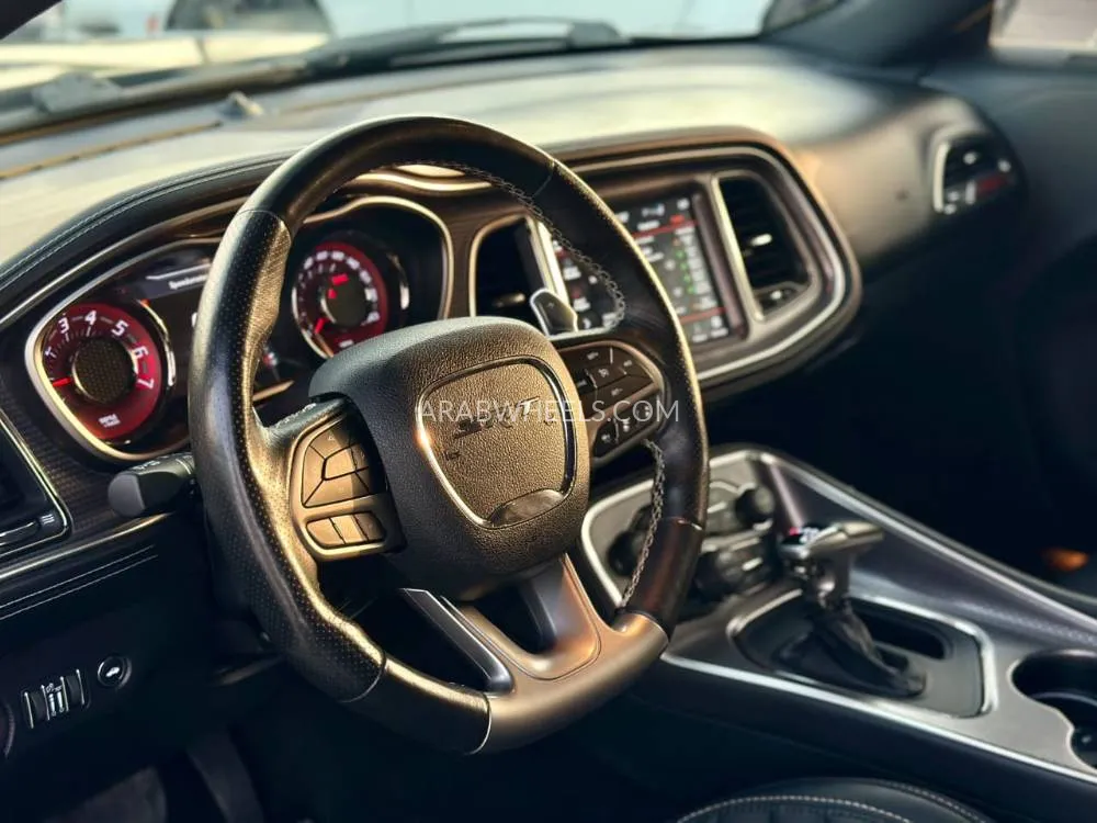 دودج تشالينجر 2020 for Sale in الشارقة Image-8