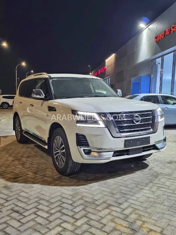 Nissan Patrol 2021 for Sale in Abu Dhabi Image-2