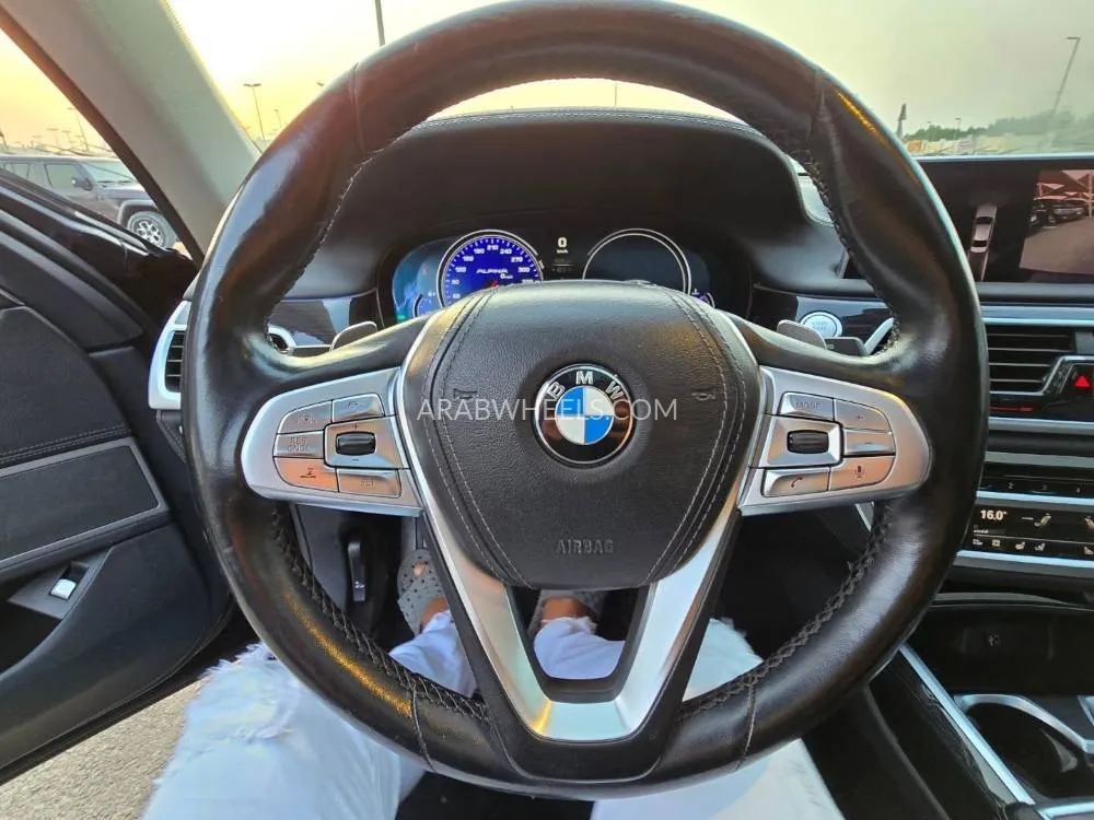 بي إم دبليو الفئة السابعة 2019 for Sale in دبي Image-11