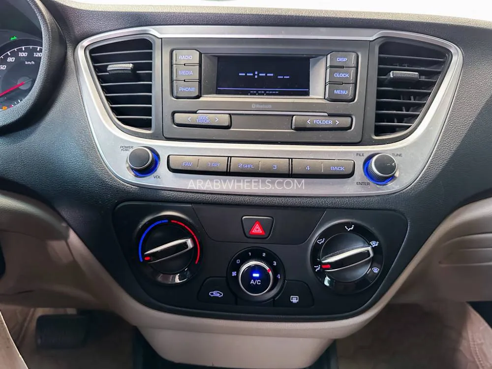 Hyundai Accent 2023 for Sale in Dubai Image-12