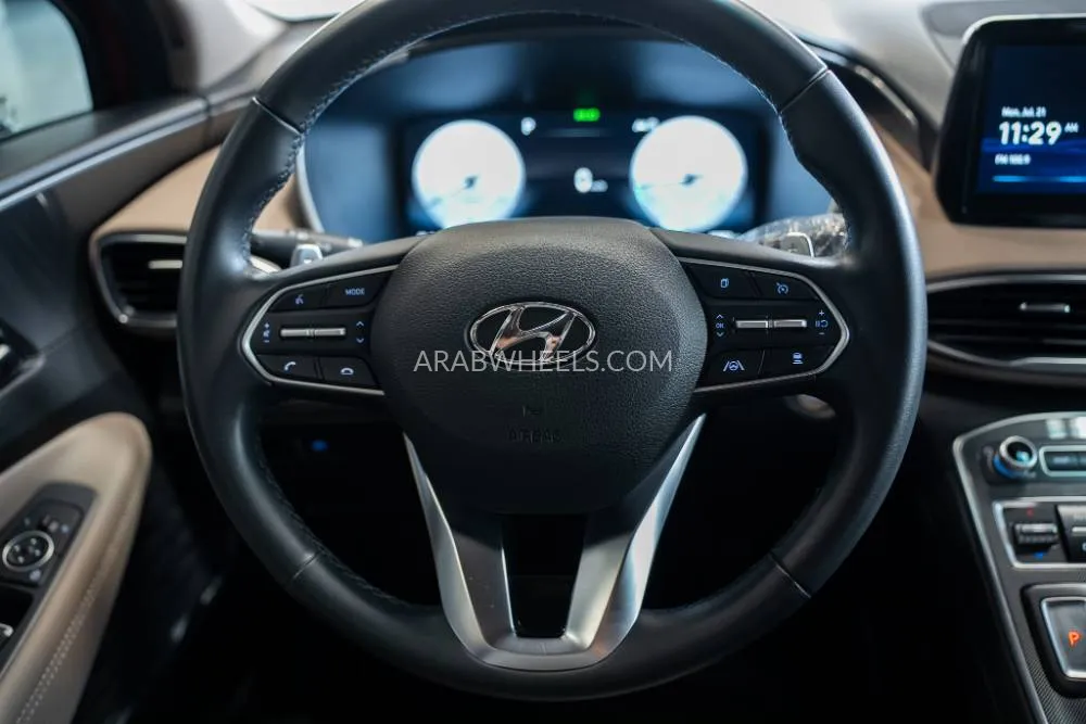 هيونداي سانتا في 2023 for Sale in أم القيوين Image-7