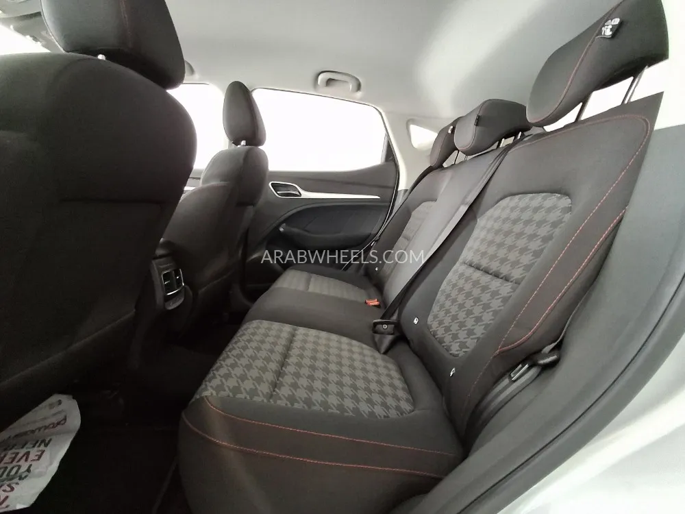 MG ZS 2024 for Sale in Dubai Image-9