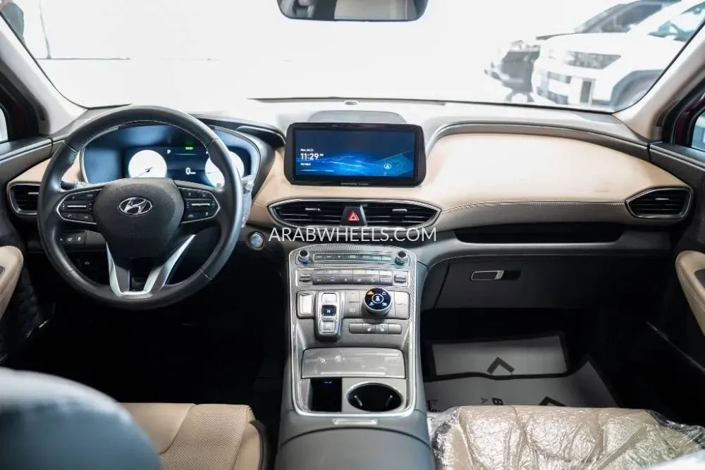 هيونداي سانتا في 2023 for Sale in أم القيوين Image-7