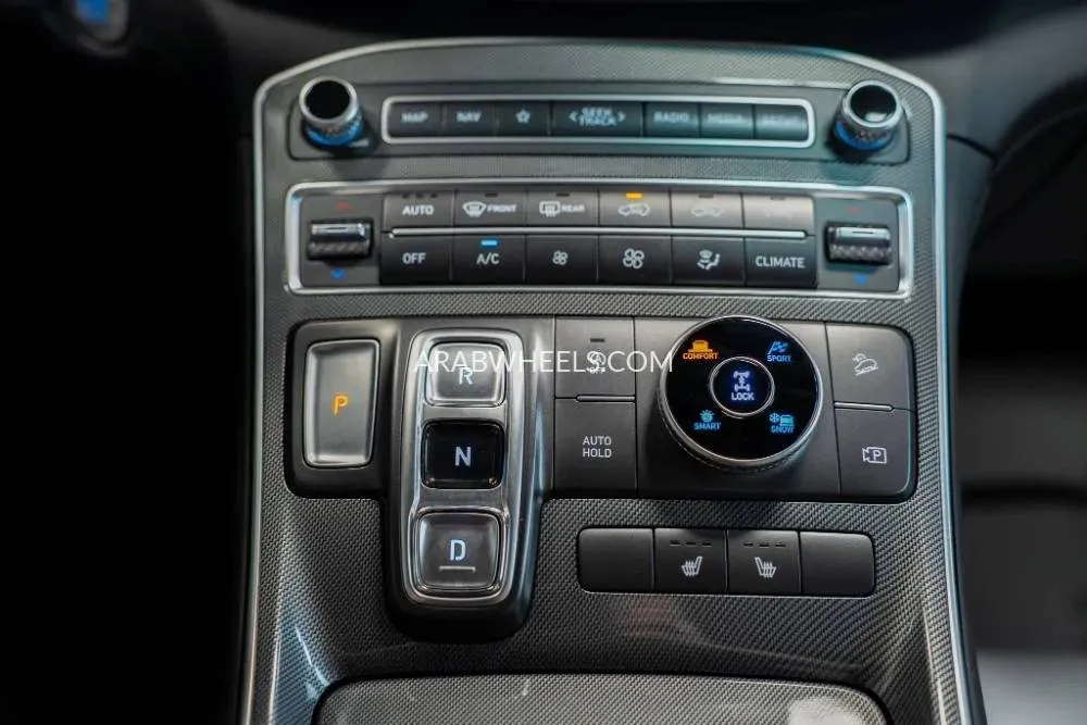 هيونداي سانتا في 2023 for Sale in أم القيوين Image-12