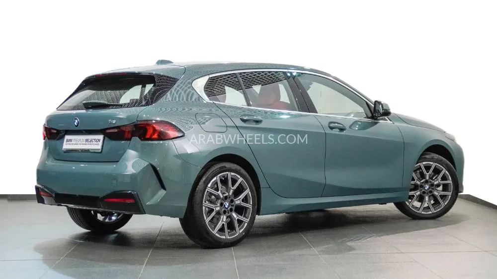 بي إم دبليو الفئة الأولى 2025 for Sale in أبو ظبي Image-13