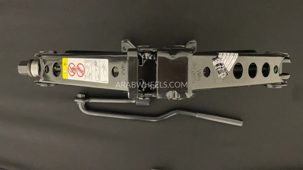 جيب كومباس 2019 for Sale in دبي Image-28