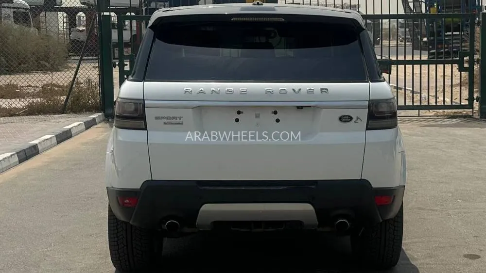 Land Rover Range Rover Sport 2014 for Sale in Umm Al Quwain Image-4