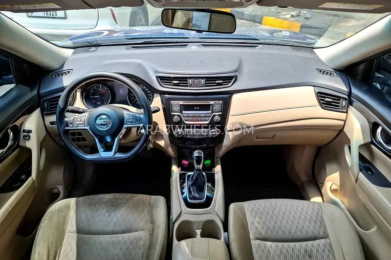 Nissan X-Trail 2018 for Sale in Sharjah Image-10