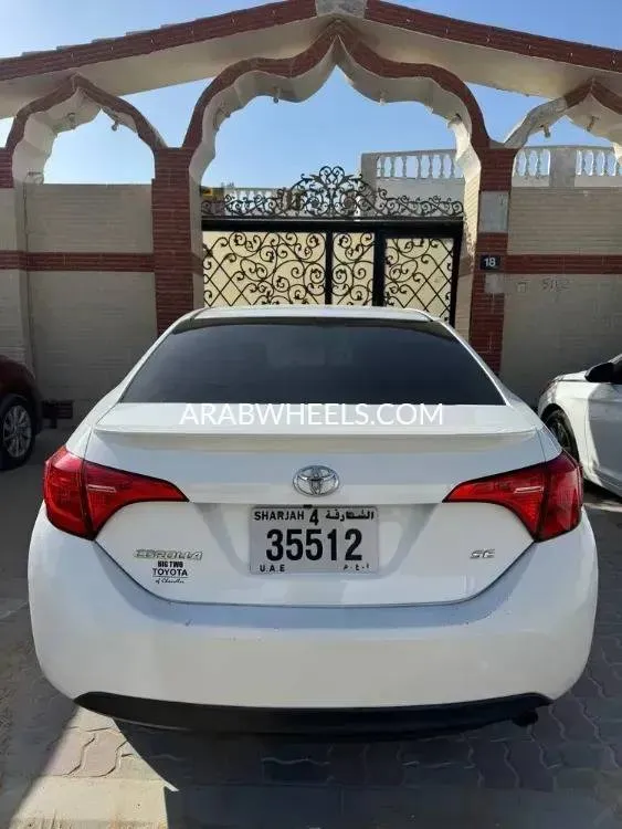 Toyota Corolla 2018 for Sale in Ajman Image-9