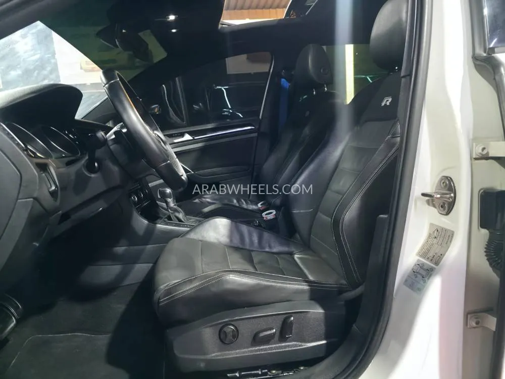 Volkswagen Golf 2015 for Sale in Ajman Image-19