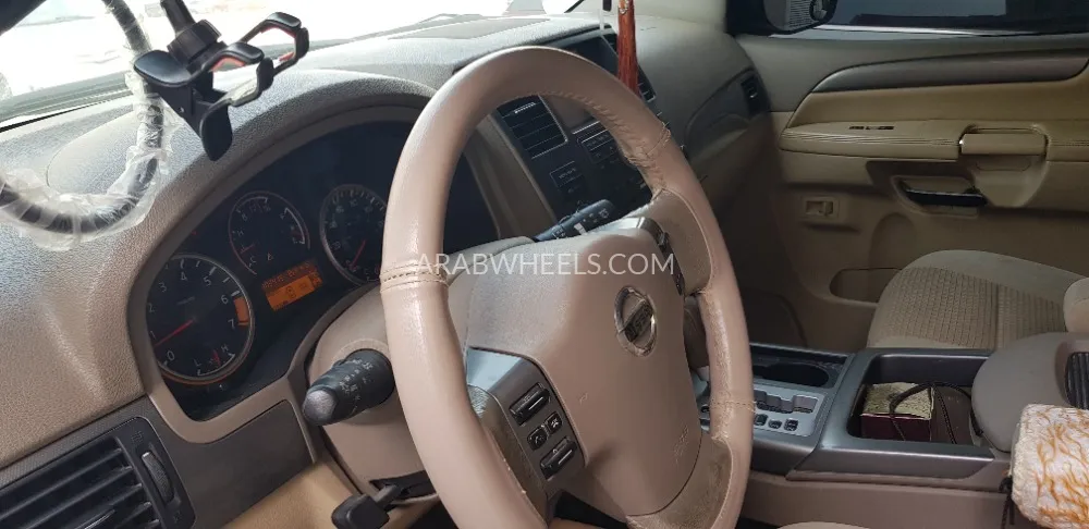 نيسان أرمادا 2011 for Sale in الشارقة Image-6