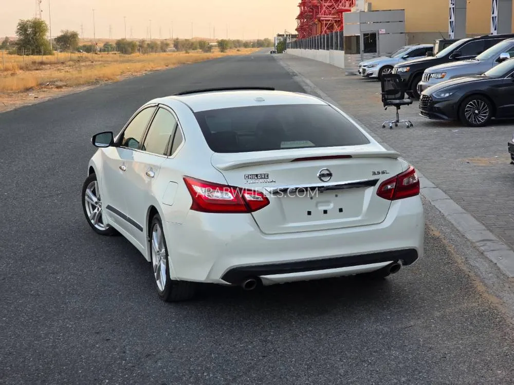 Nissan Altima 2016 for Sale in Umm Al Quwain Image-4