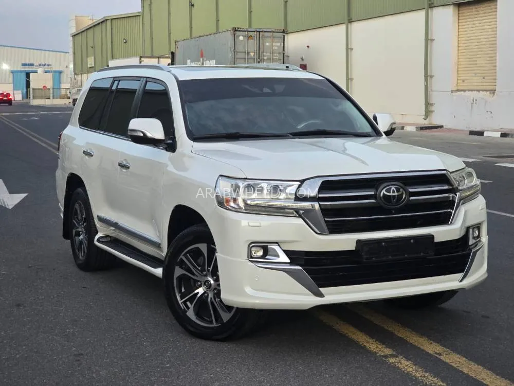 Toyota Land Cruiser 2020 for Sale in Umm Al Quwain Image-12
