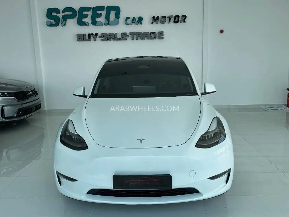 Tesla Model Y 2024 for Sale in Abu Dhabi Image-2