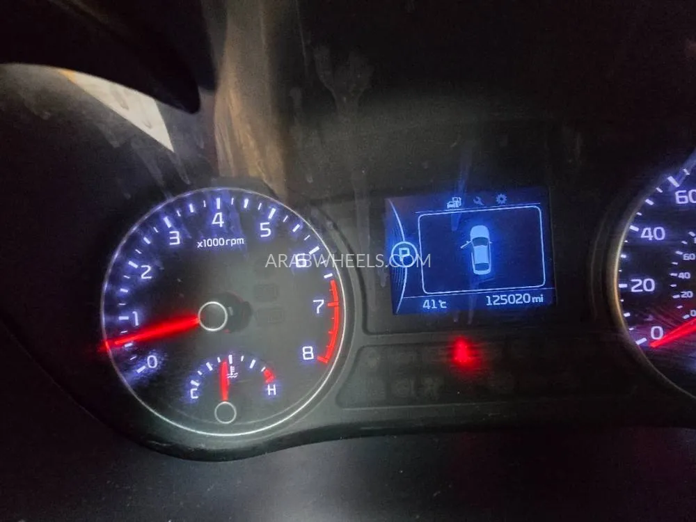 Kia Optima 2016 for Sale in Dubai Image-9