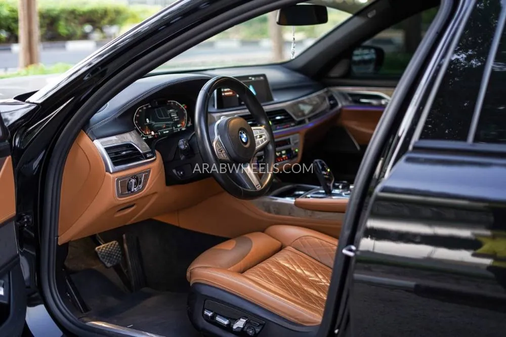 BMW 7 series 2021 for Sale in Dubai Image-5