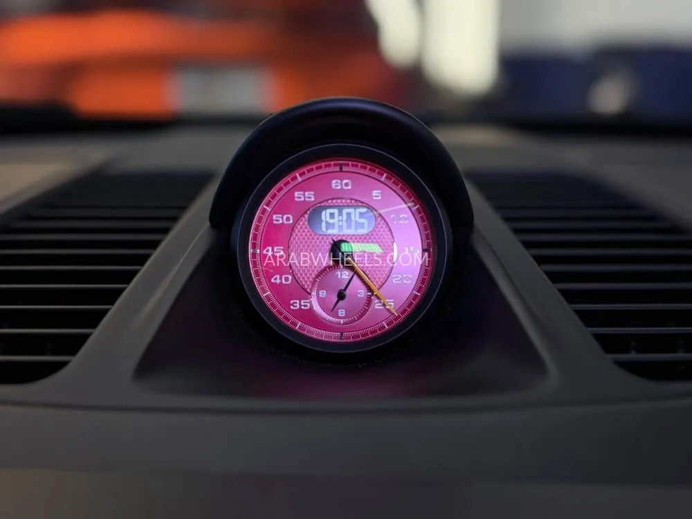 بورشه 911 2015 for Sale in دبي Image-6