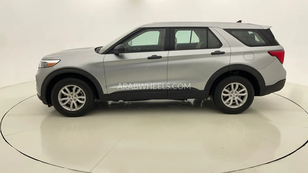 Ford Explorer 2023 for Sale in Dubai Image-6