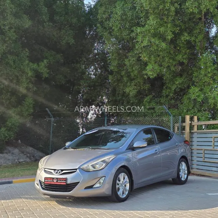 Hyundai Elantra 2015 for Sale in Sharjah Image-3