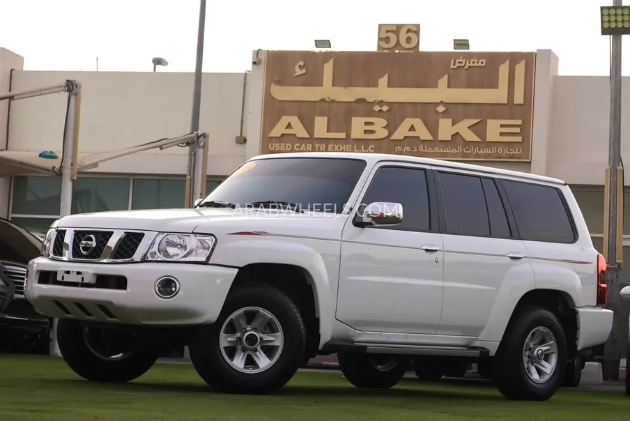 Nissan Patrol 2024 for Sale in Sharjah Image-3
