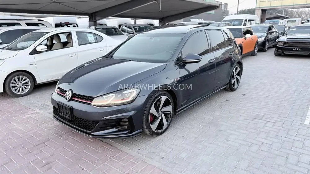  فولكس واجن جولف جي تي آي 2018 for Sale in الشارقة Image-4