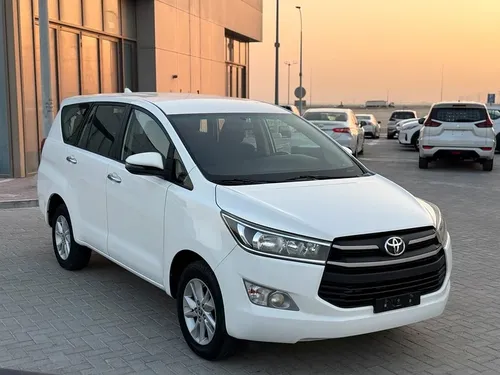 Toyota Innova 2.7L SE 2020