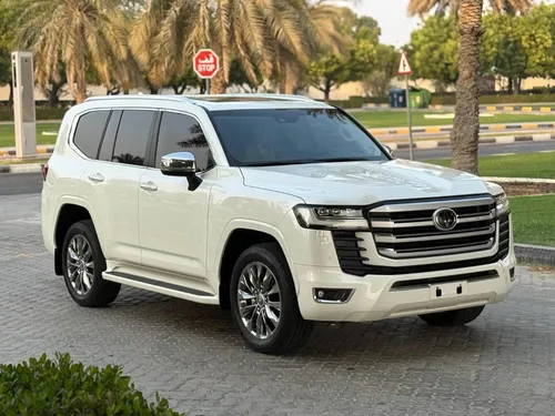 Toyota Land Cruiser 3.5T VXR 2023