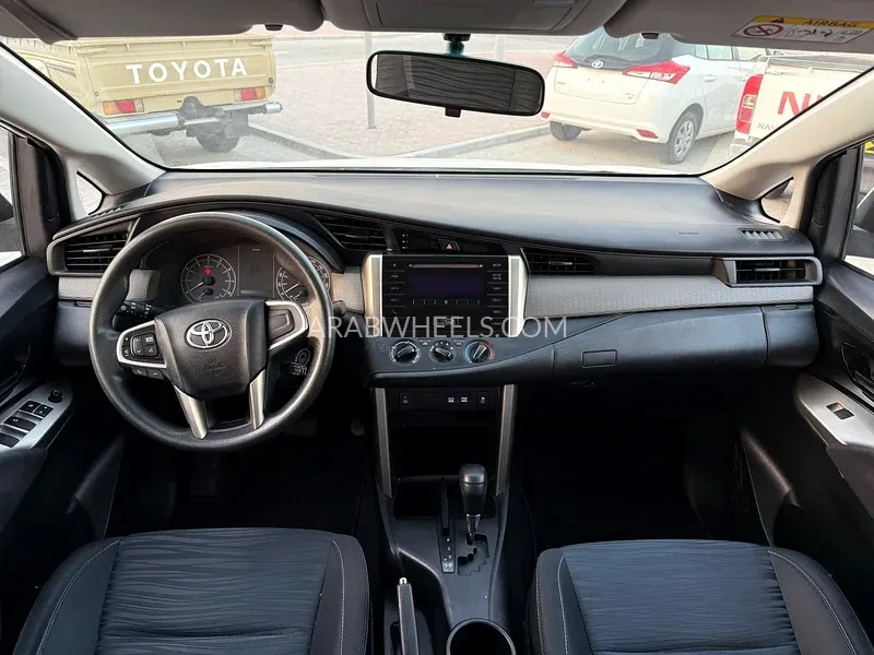Toyota Innova 2020 for Sale in Abu Dhabi Image-8