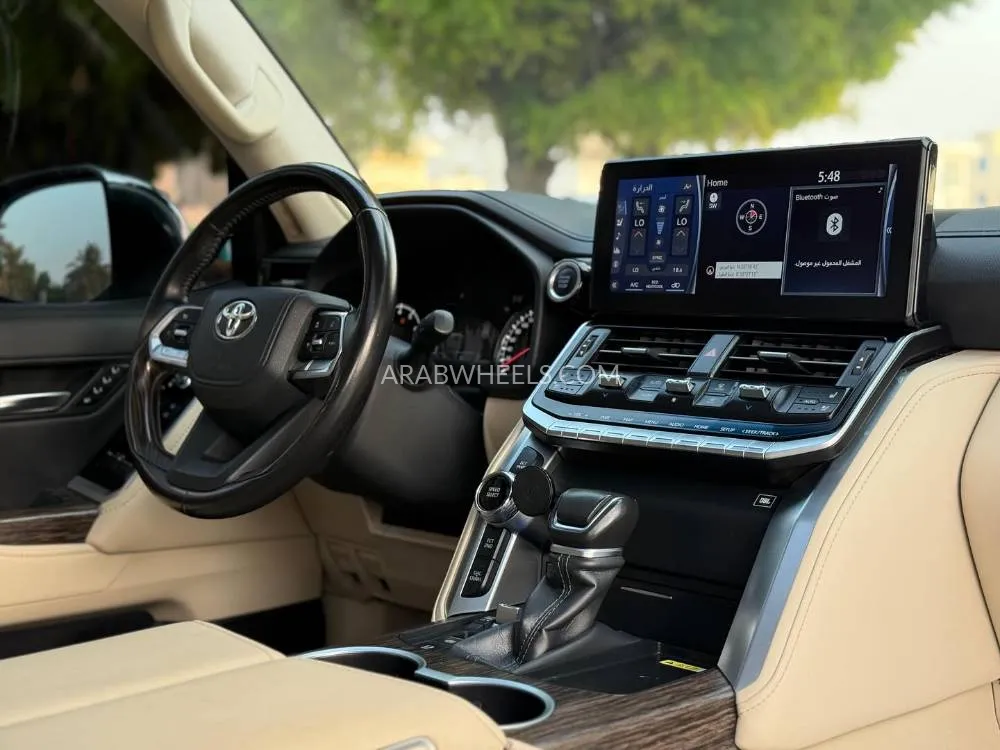 Toyota Land Cruiser 2023 for Sale in Sharjah Image-13
