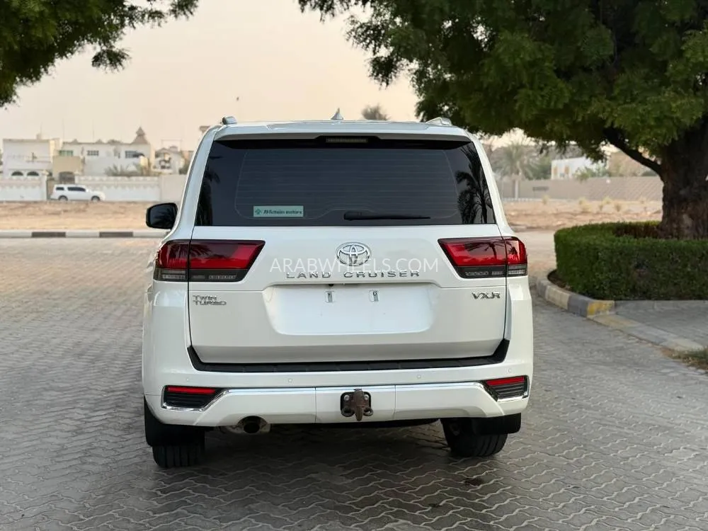 Toyota Land Cruiser 2023 for Sale in Sharjah Image-18