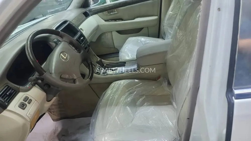 Lexus LS 2002 for Sale in Ajman Image-14