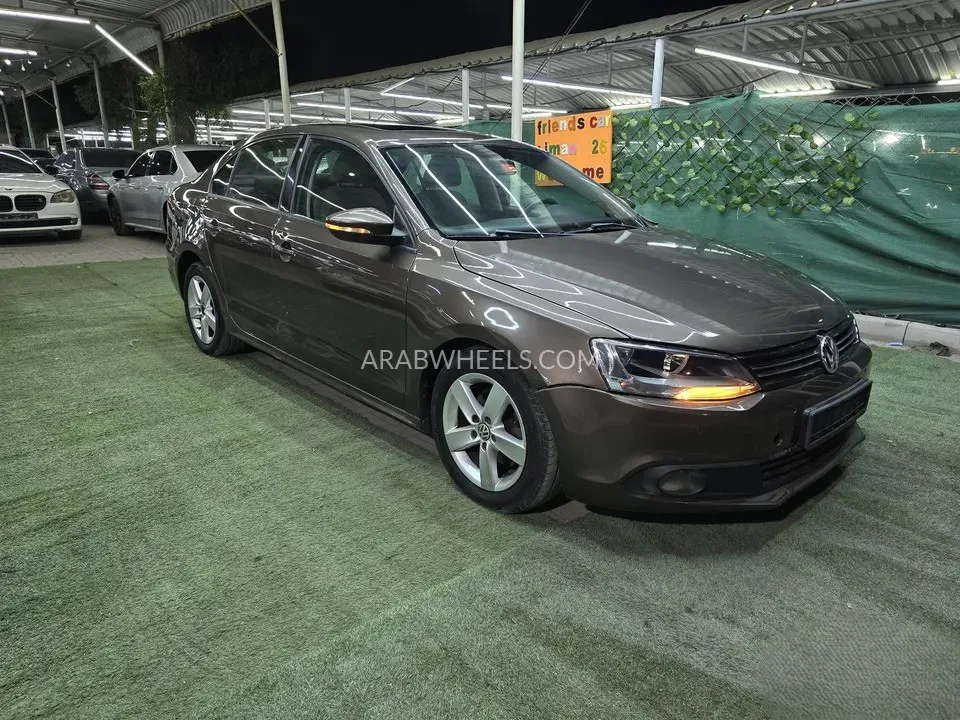 Volkswagen Jetta 2012 for Sale in Ajman Image-1